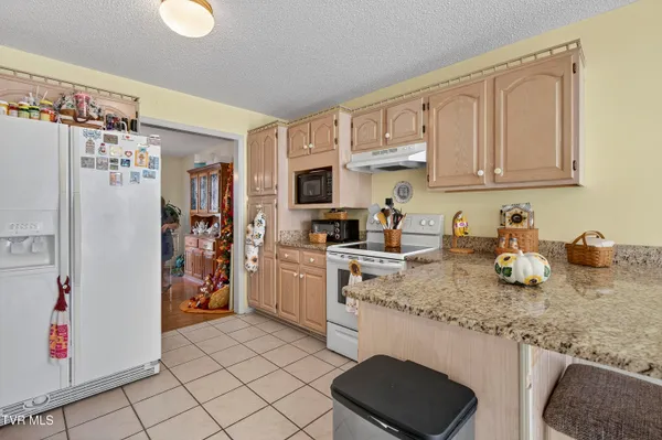 $324,900 | 18403 Ironwood Loop, Abingdon, VA 24210