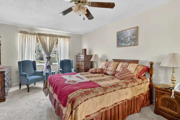 $324,900 | 18403 Ironwood Loop, Abingdon, VA 24210