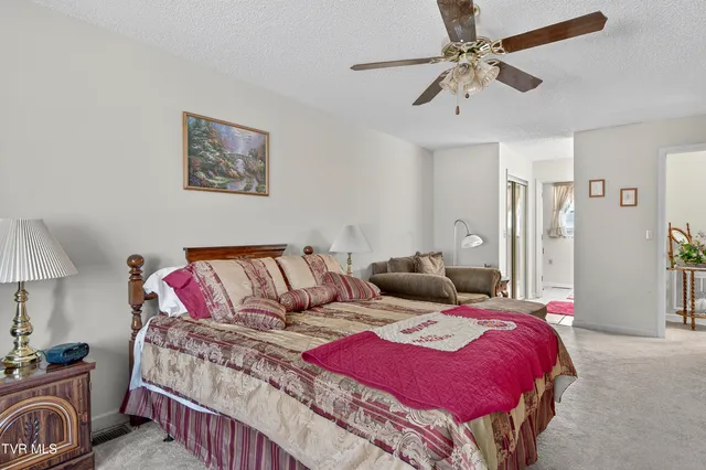 $324,900 | 18403 Ironwood Loop, Abingdon, VA 24210