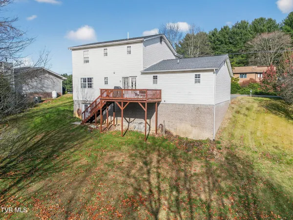 $324,900 | 18403 Ironwood Loop, Abingdon, VA 24210