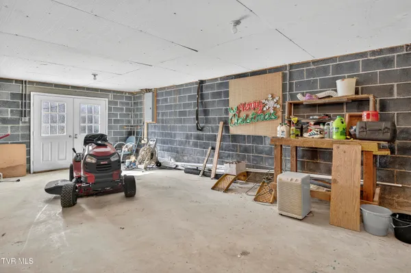 $324,900 | 18403 Ironwood Loop, Abingdon, VA 24210