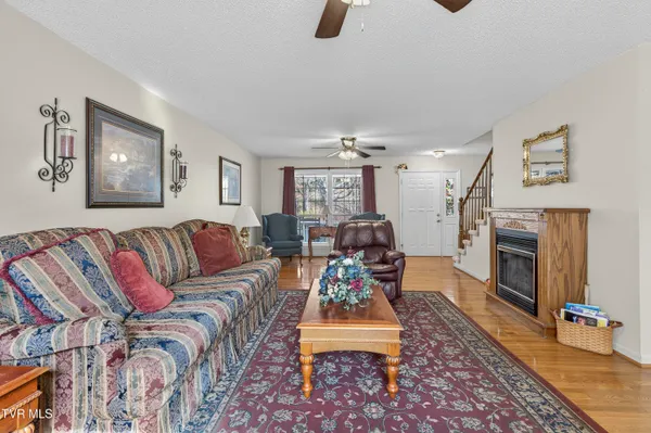 $324,900 | 18403 Ironwood Loop, Abingdon, VA 24210