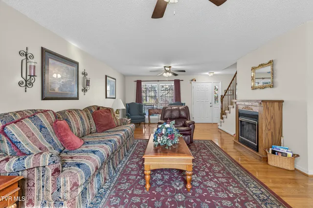 $324,900 | 18403 Ironwood Loop, Abingdon, VA 24210