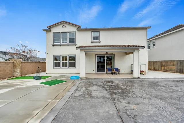 $858,000 | 10398 Costa Nova Circle, Elk Grove, CA 95757