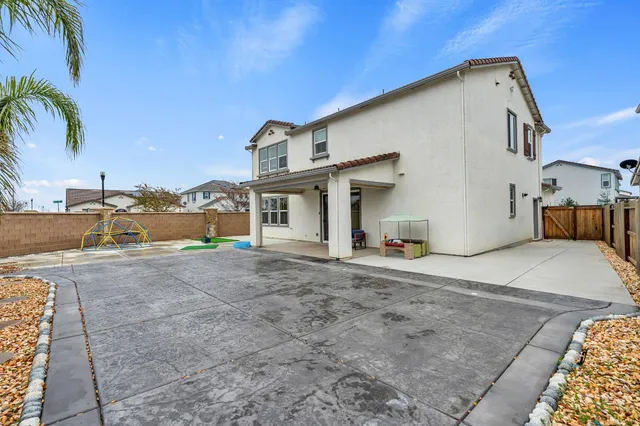 $858,000 | 10398 Costa Nova Circle, Elk Grove, CA 95757