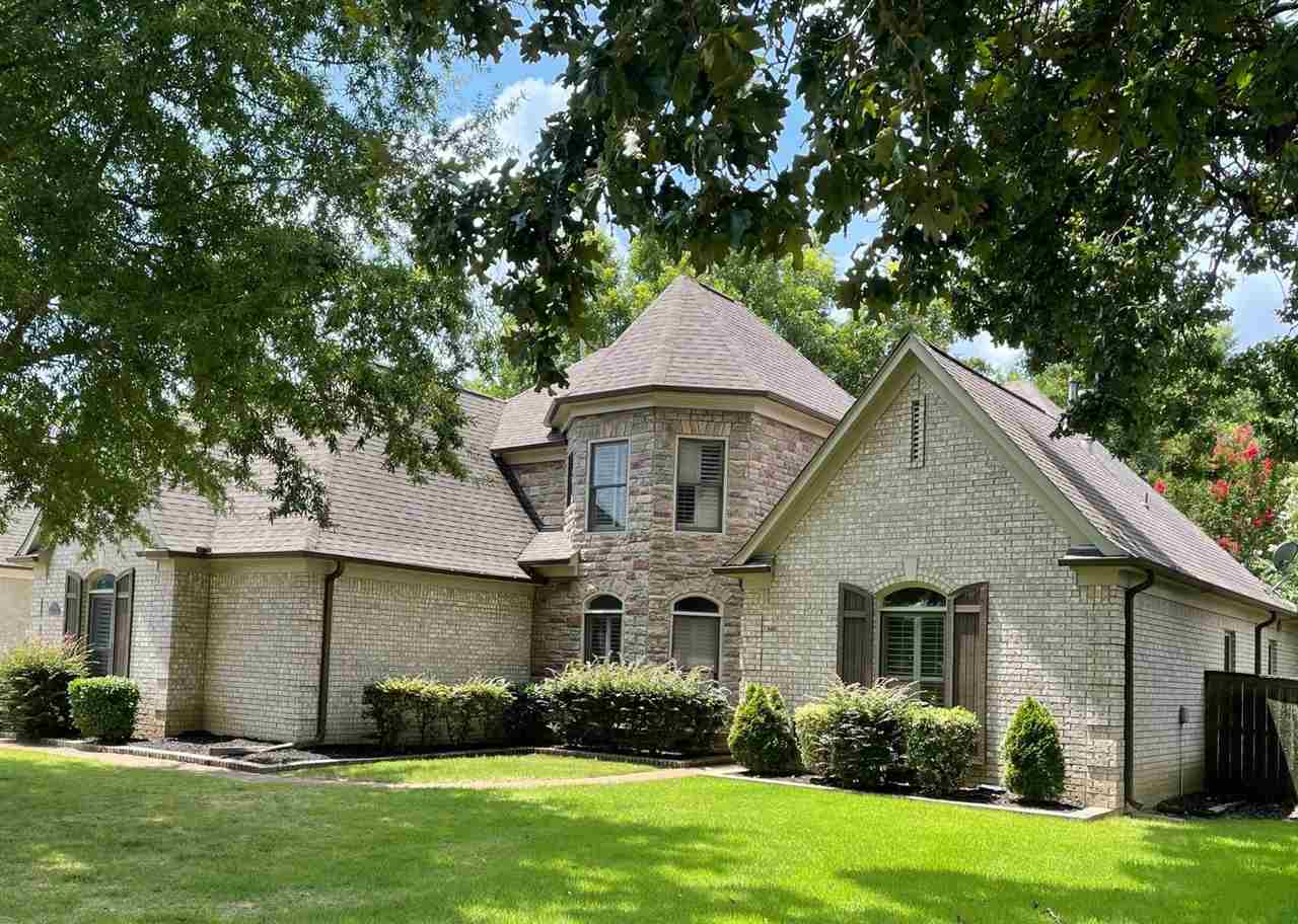 819 Deep Woods Road Collierville, TN 38017 - Photo 1 of 24