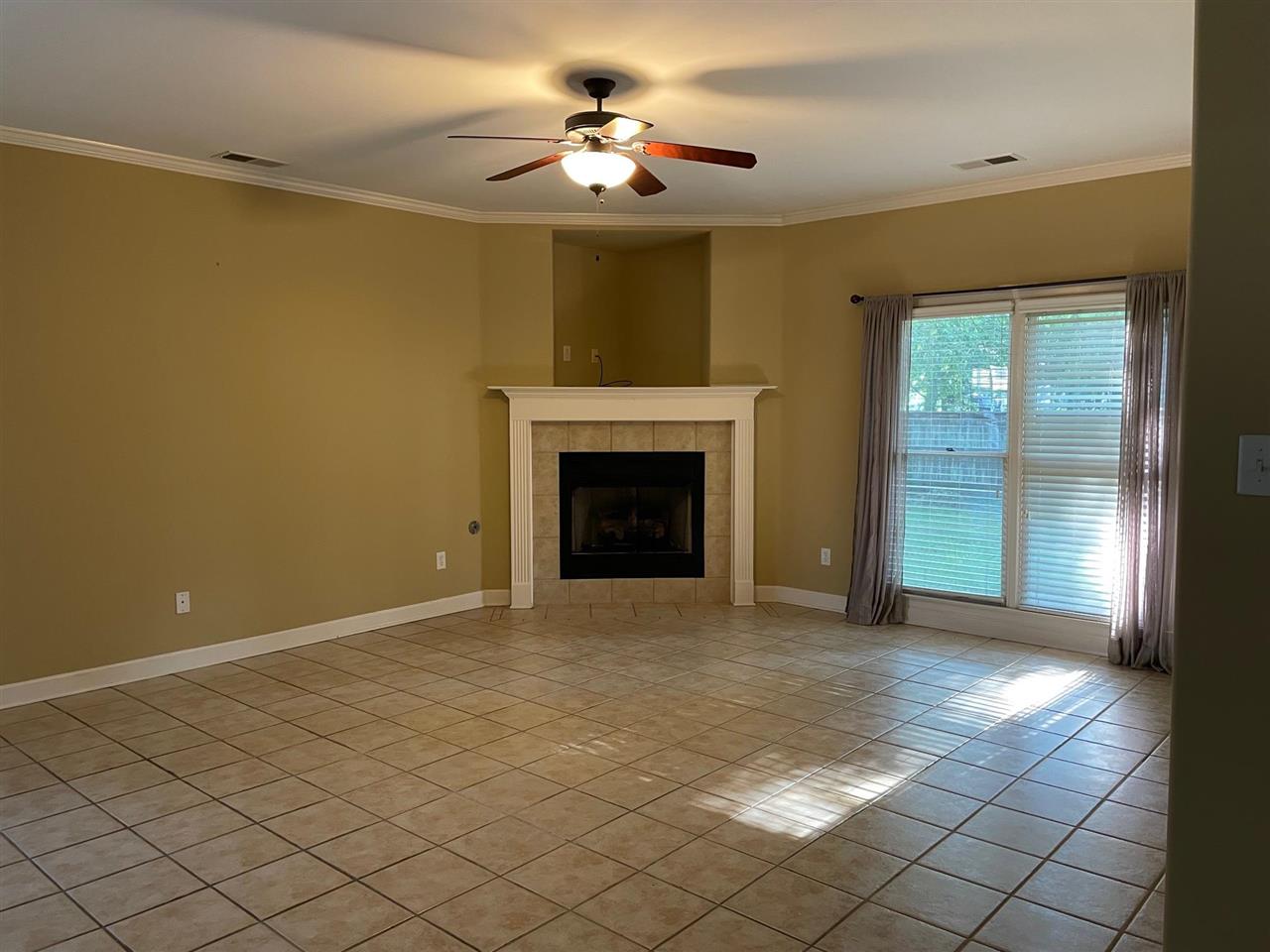819 Deep Woods Road Collierville, TN 38017 - Photo 4 of 24