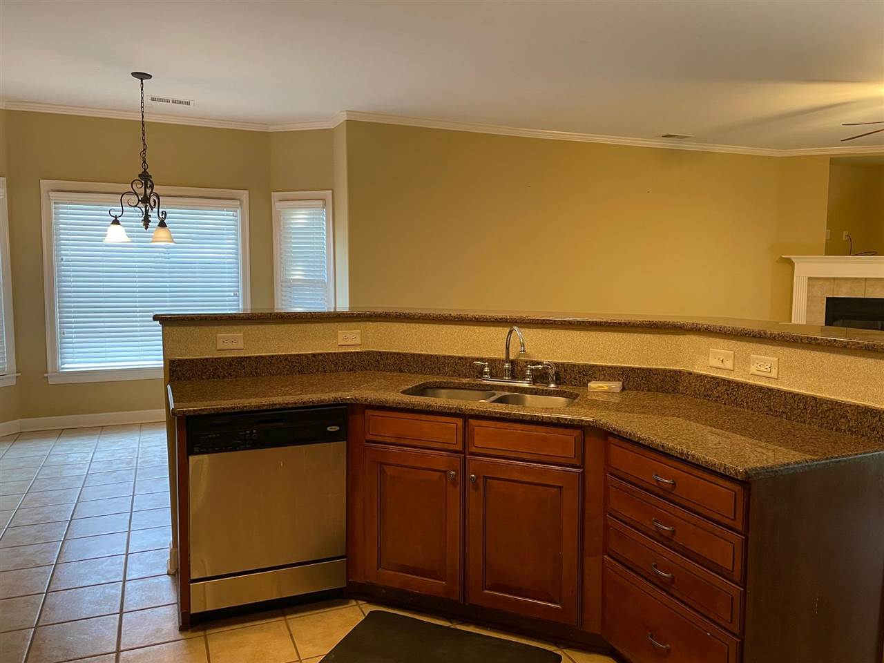819 Deep Woods Road Collierville, TN 38017 - Photo 8 of 24