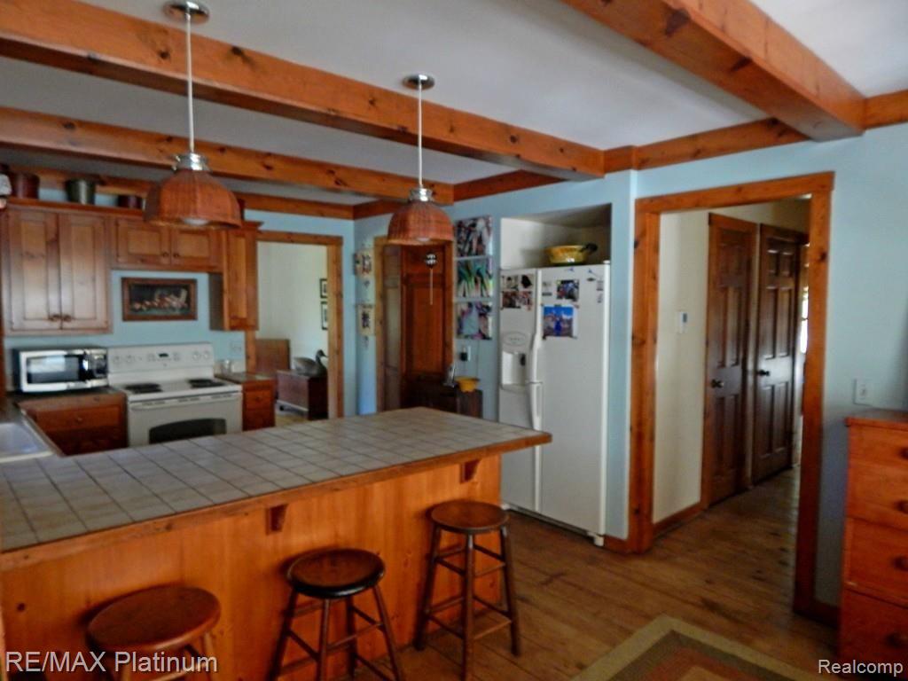 6418 Challis Road Brighton, MI 48116 - Photo 25 of 51 DSCN0073.jpg