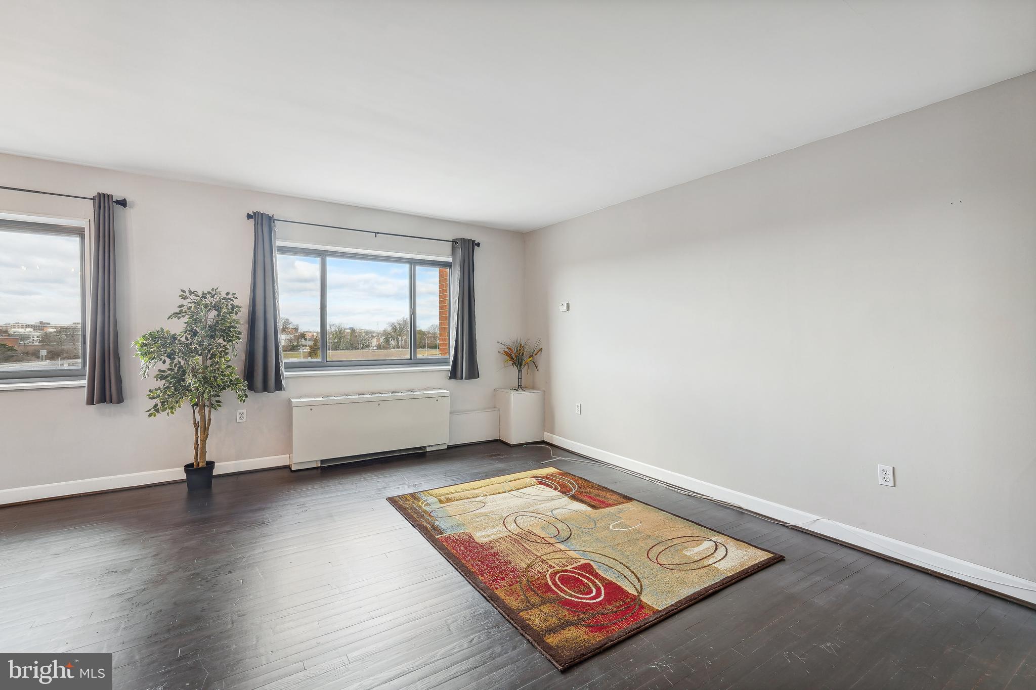 1300 South Arlington Ridge Road, Unit 705 Arlington, VA 22202 - Photo 4 of 22