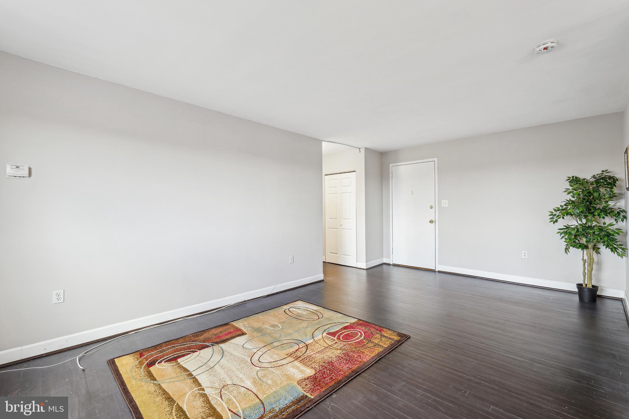 1300 South Arlington Ridge Road, Unit 705 Arlington, VA 22202 - Photo 5 of 22