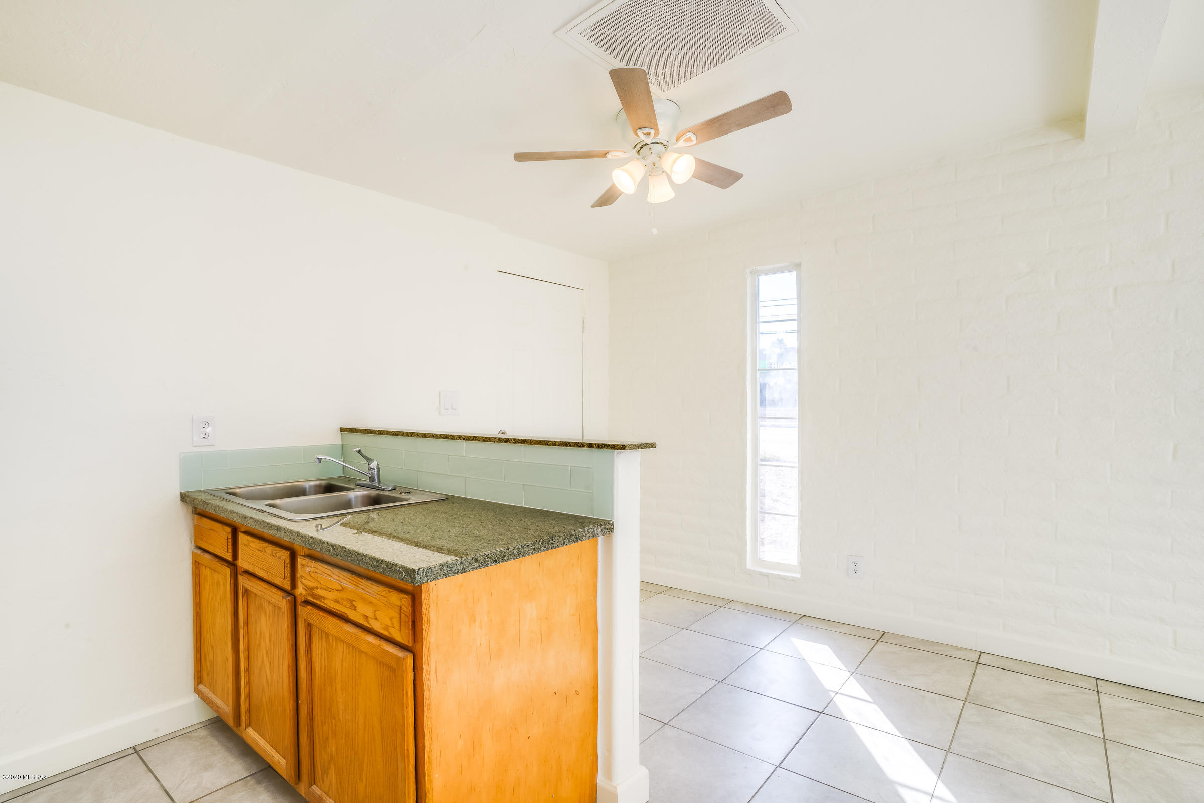 1322 West St Marys Road Tucson, AZ 85745 - Photo 9 of 26 Gallery Image 9