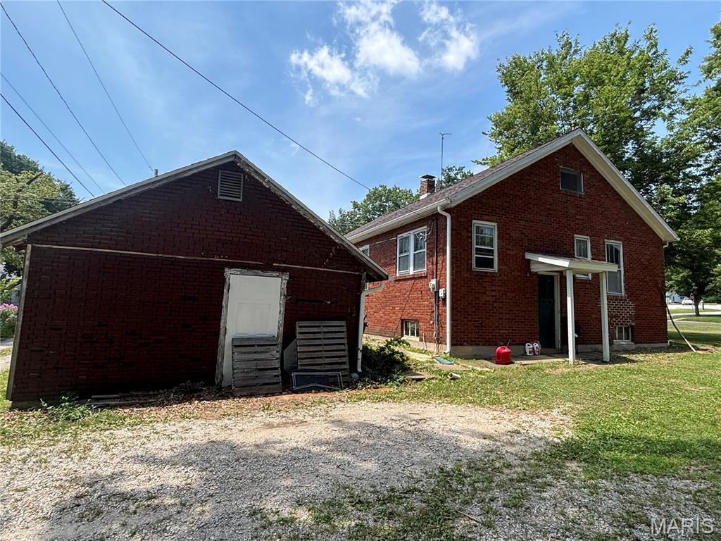 222 North Locust Street Greenville, IL 62246 - Photo 13 of 15 Gallery Image 13
