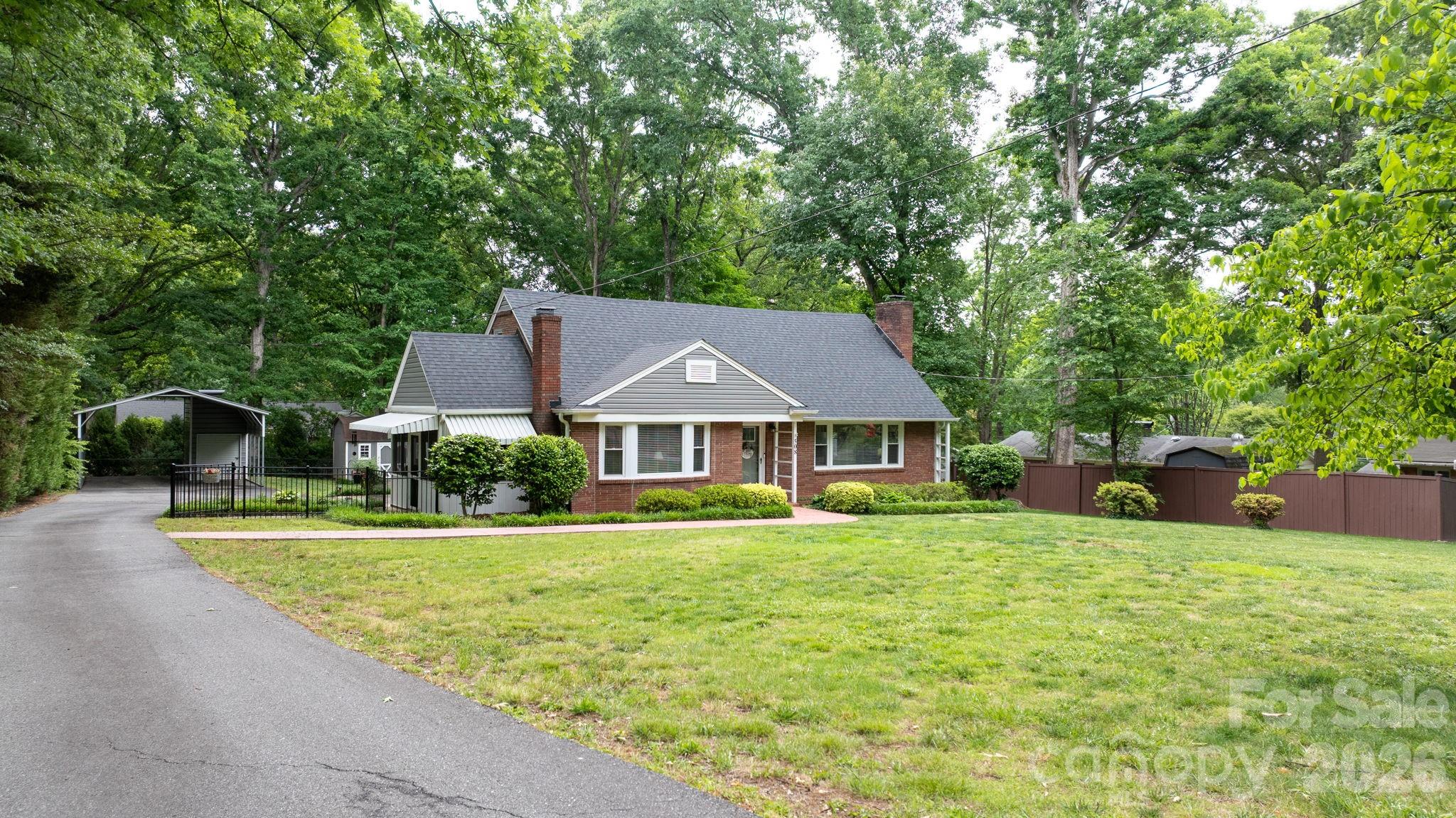508 2nd Avenue Northeast Conover, NC 28613 - Photo 26 of 44