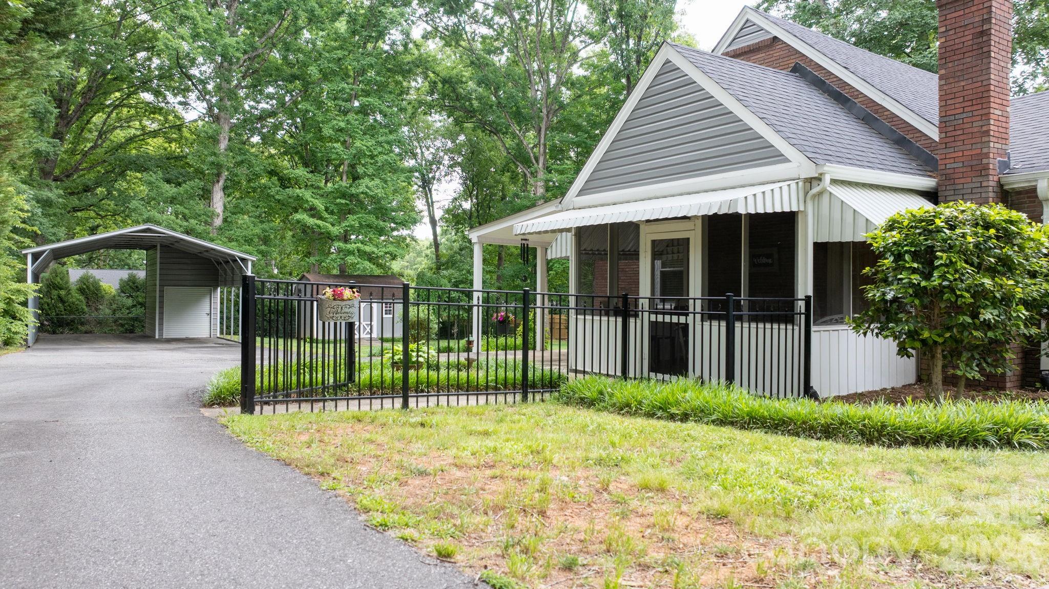 508 2nd Avenue Northeast Conover, NC 28613 - Photo 34 of 44