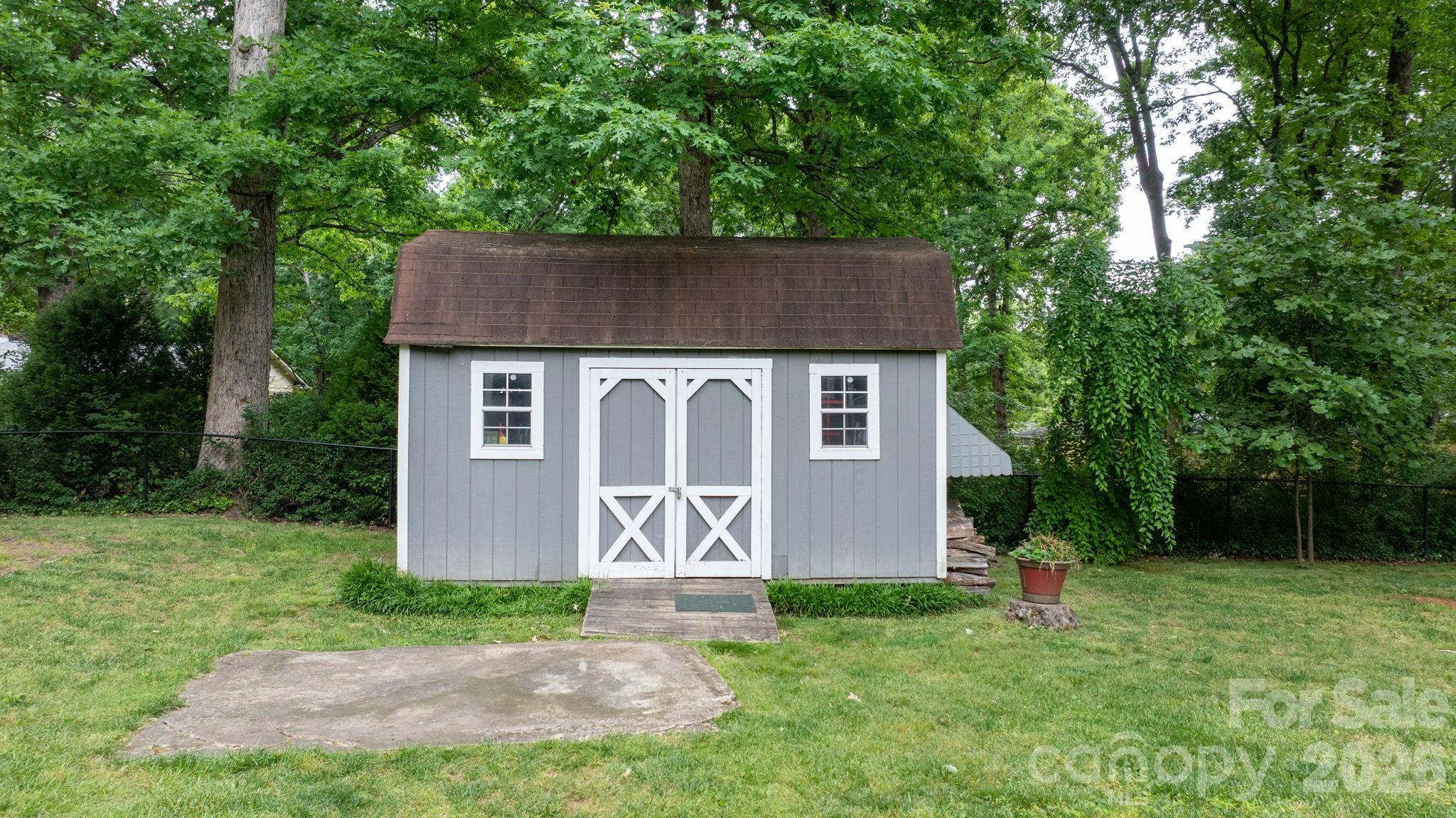 508 2nd Avenue Northeast Conover, NC 28613 - Photo 36 of 44