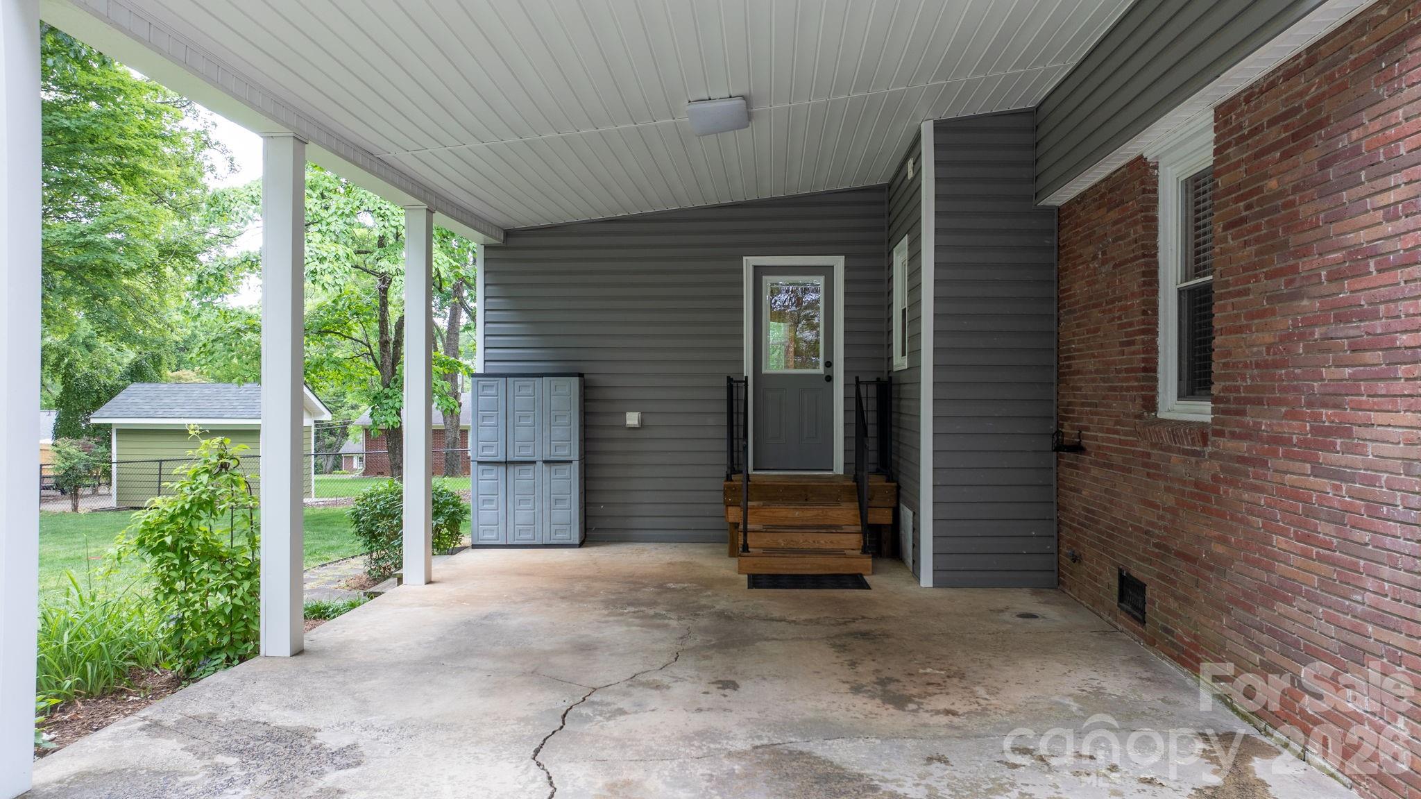 508 2nd Avenue Northeast Conover, NC 28613 - Photo 41 of 44