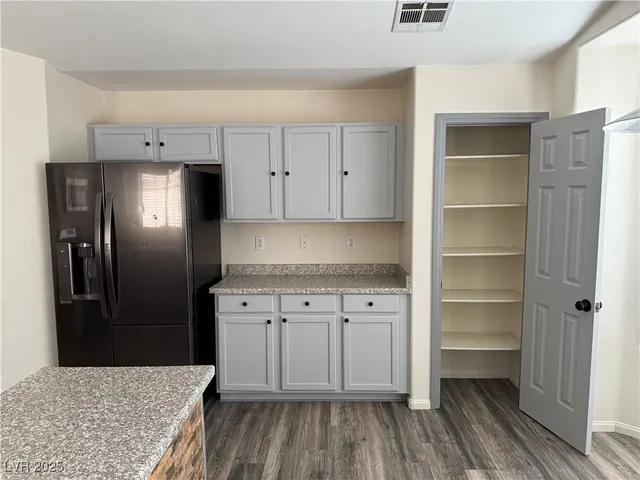 $2,400 | 4529 Gracemont Avenue, Las Vegas, NV 89139