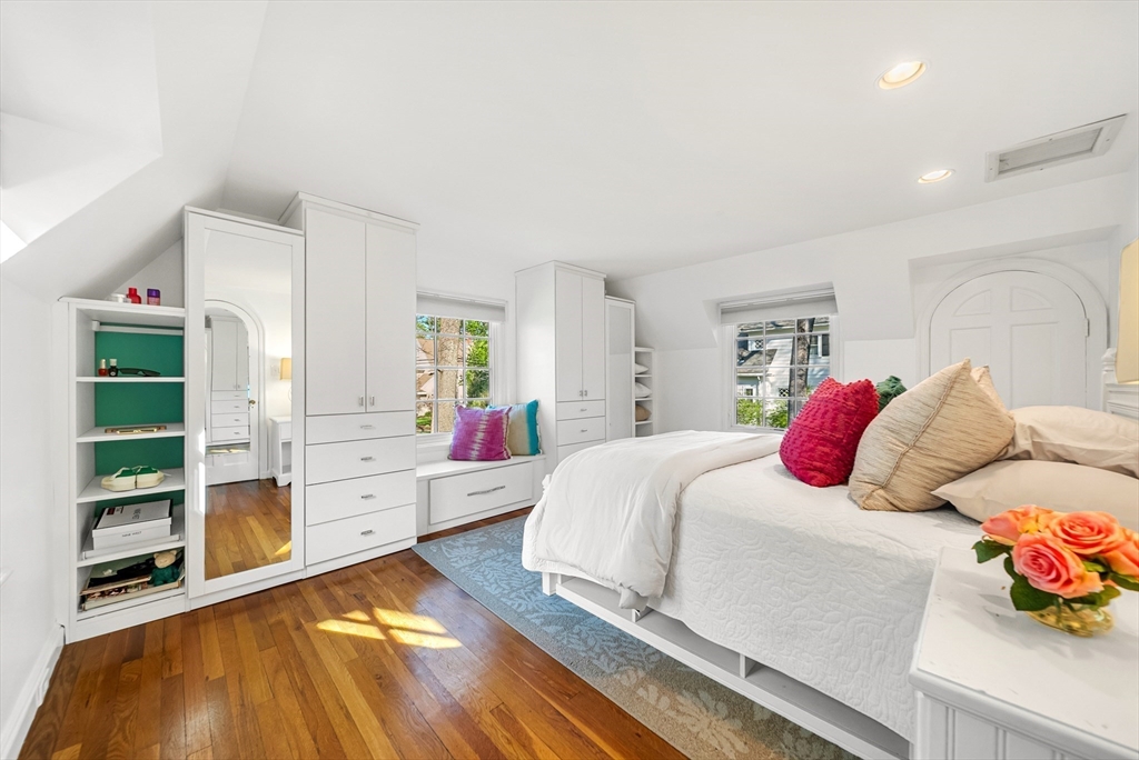 28 Emerson Road Wellesley, MA 02481 - Photo 14 of 21