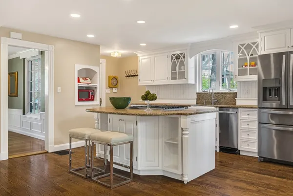 $2,195,000 | 28 Emerson Road, Wellesley, MA 02481