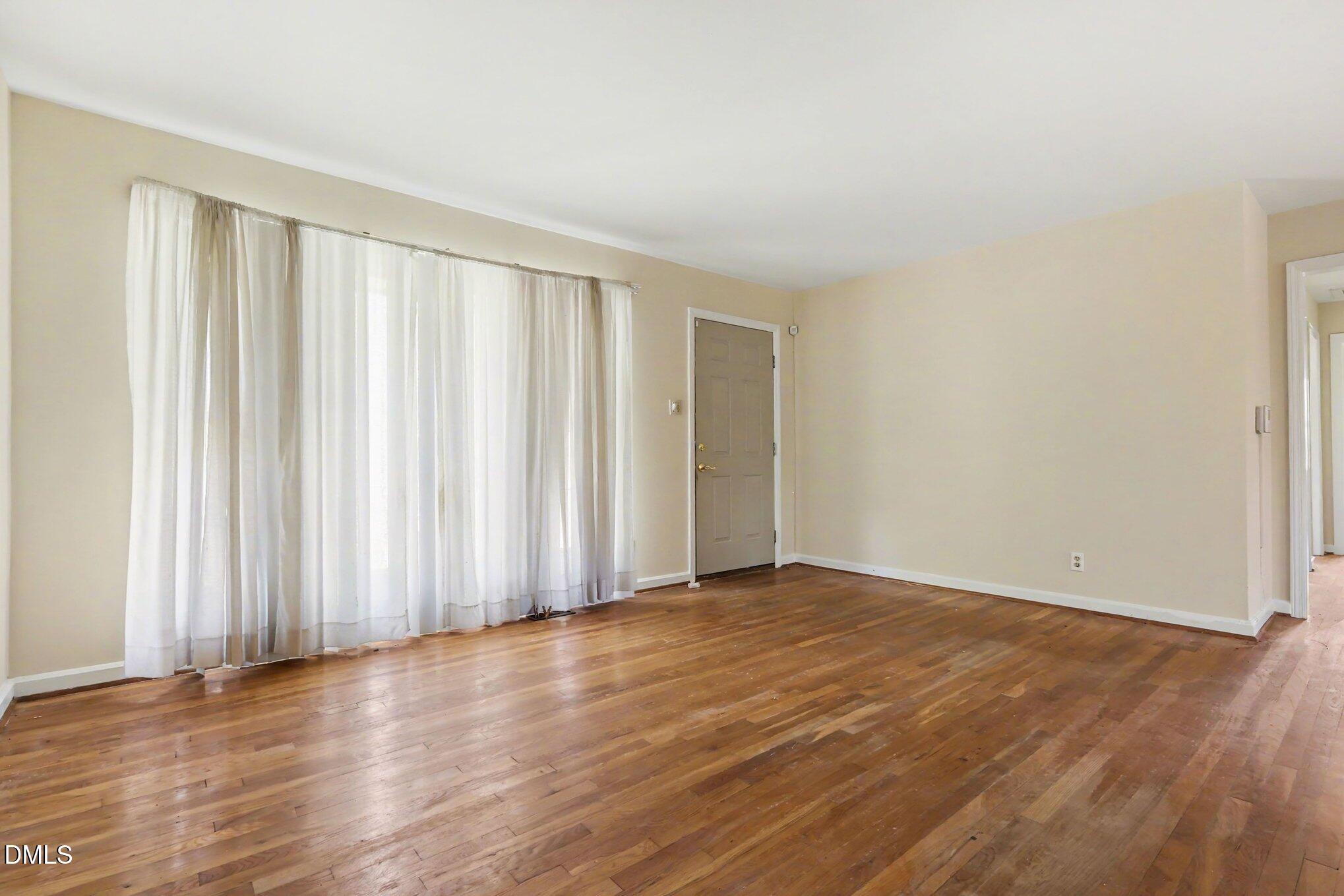 2506 Crestline Avenue Raleigh, NC 27603 - Photo 3 of 25 7