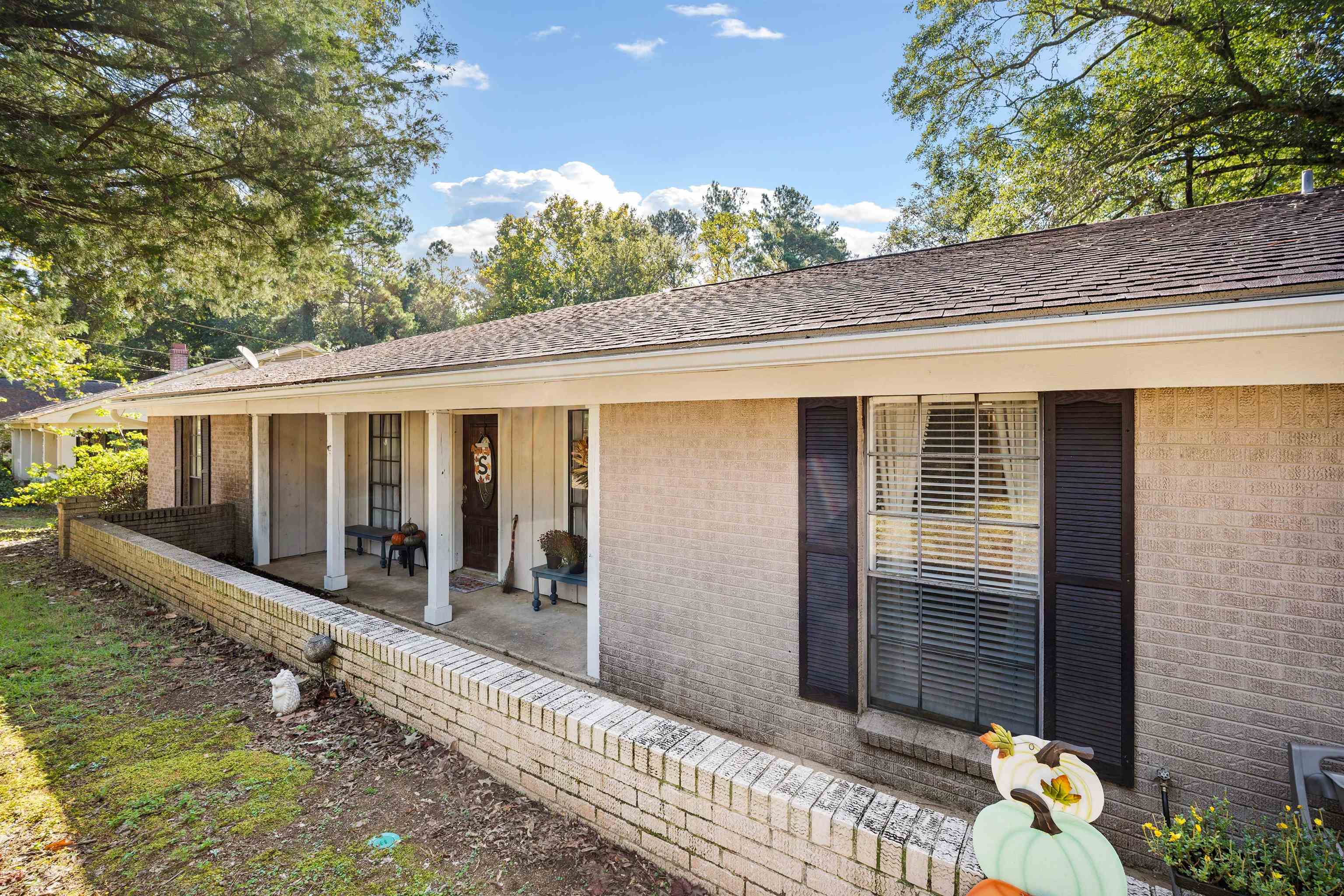 74 Caisson Trace Daphne, AL 36527 - Photo 3 of 26 Back Of Structure