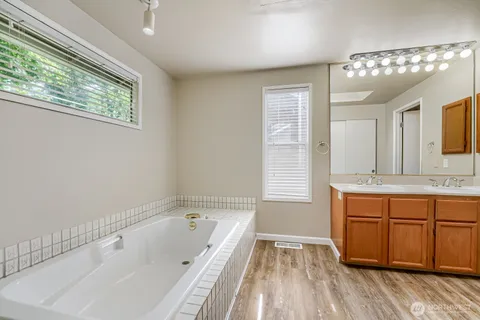 $669,950 | 22206 Southeast 250th Street, Maple Valley, WA 98038