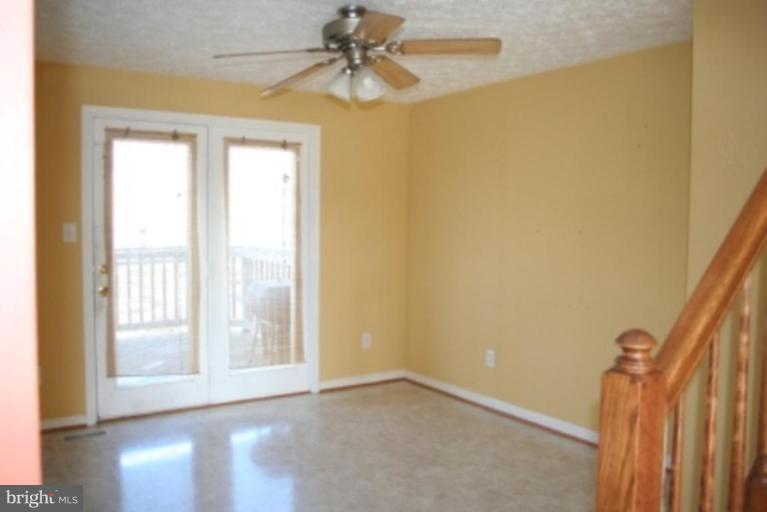 302 Ridgecrest Court Stafford, VA 22554 - Photo 11 of 18 Breakfast Area