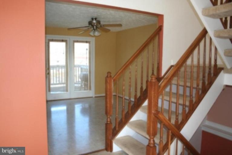 302 Ridgecrest Court Stafford, VA 22554 - Photo 18 of 18 Staircase