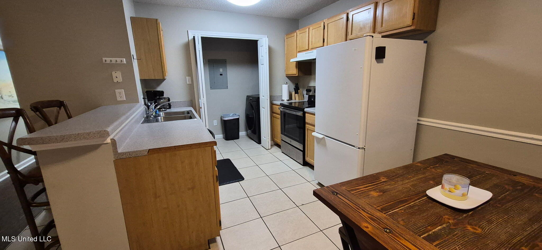 5080 Gautier Vancleave Road, Unit C11 Gautier, MS 39553 - Photo 7 of 25 3174789834196375923