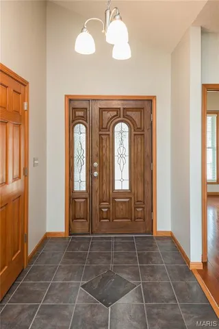 $590,000 | 5310 Tebbetts View Drive, Tebbetts, MO 65080