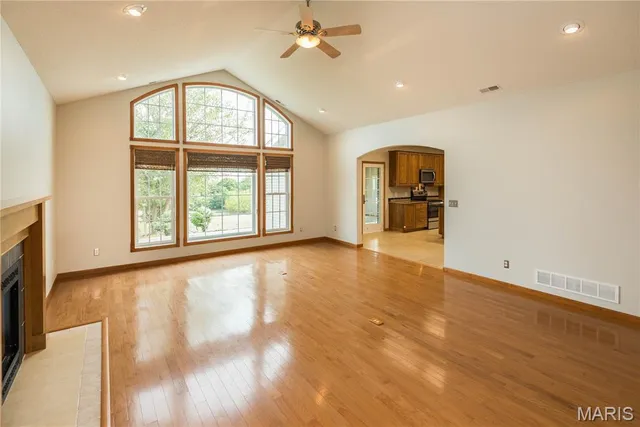 $590,000 | 5310 Tebbetts View Drive, Tebbetts, MO 65080