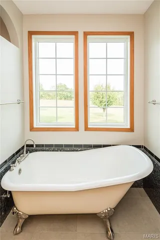 $590,000 | 5310 Tebbetts View Drive, Tebbetts, MO 65080