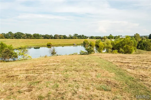 $590,000 | 5310 Tebbetts View Drive, Tebbetts, MO 65080