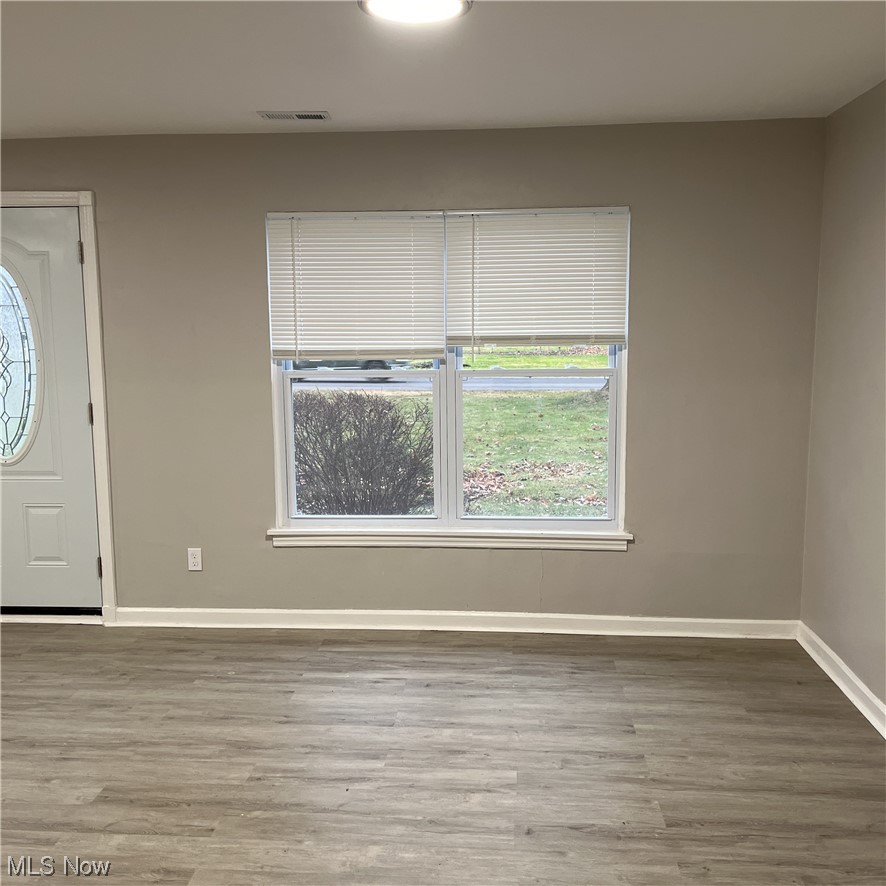 3981 Lancaster Road Cleveland, OH 44121 - Photo 2 of 15