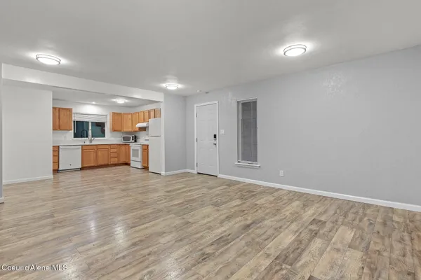 $650,000 | 517 Stephen Street, Clark Fork, ID 83811