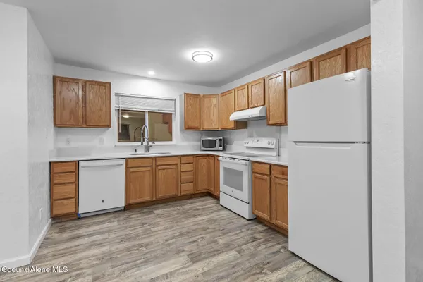 $650,000 | 517 Stephen Street, Clark Fork, ID 83811
