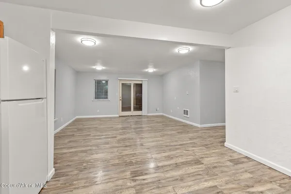 $650,000 | 517 Stephen Street, Clark Fork, ID 83811