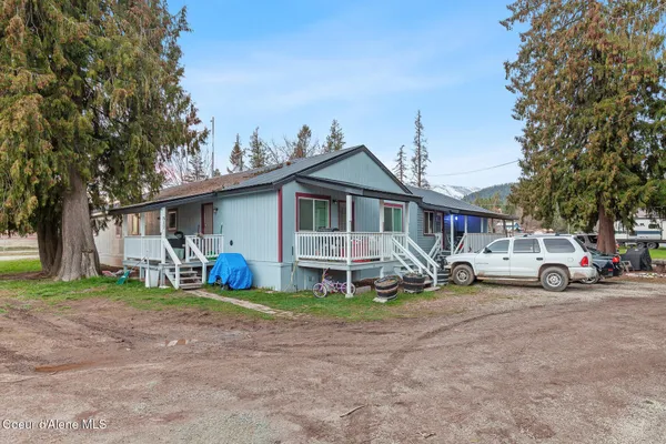 $650,000 | 517 Stephen Street, Clark Fork, ID 83811