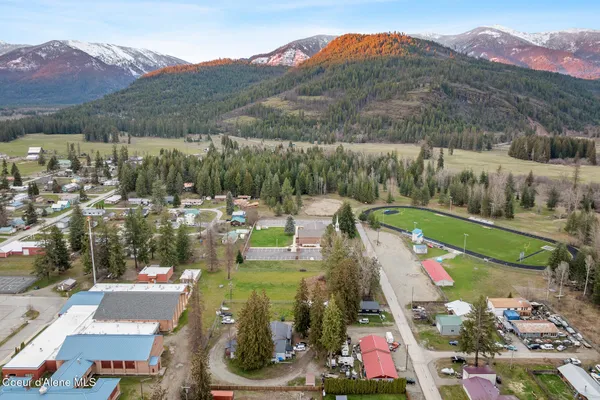 $650,000 | 517 Stephen Street, Clark Fork, ID 83811