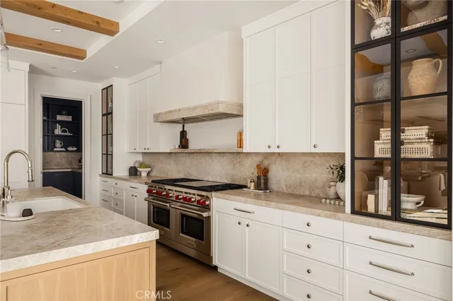 $12,995,000 | 702 St James Place, Newport Beach, CA 92663