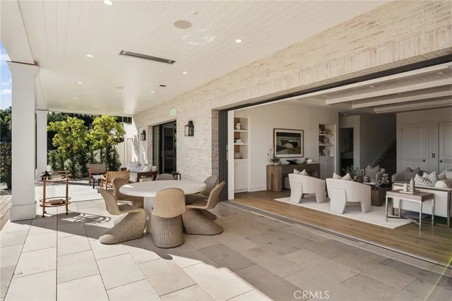 $12,995,000 | 702 St James Place, Newport Beach, CA 92663