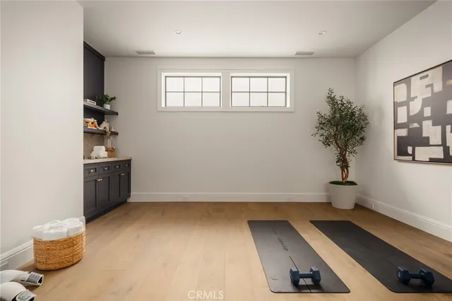 $12,995,000 | 702 St James Place, Newport Beach, CA 92663