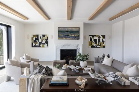 $12,995,000 | 702 St James Place, Newport Beach, CA 92663