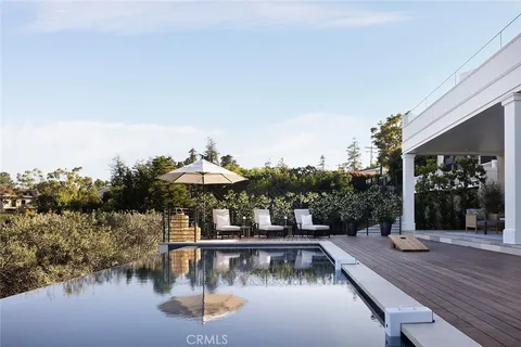 $12,995,000 | 702 St James Place, Newport Beach, CA 92663