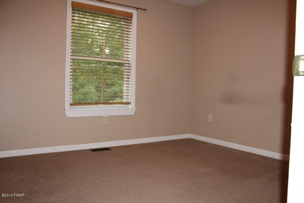 126 Dirk Road Tafton, PA 18464 - Photo 20 of 27