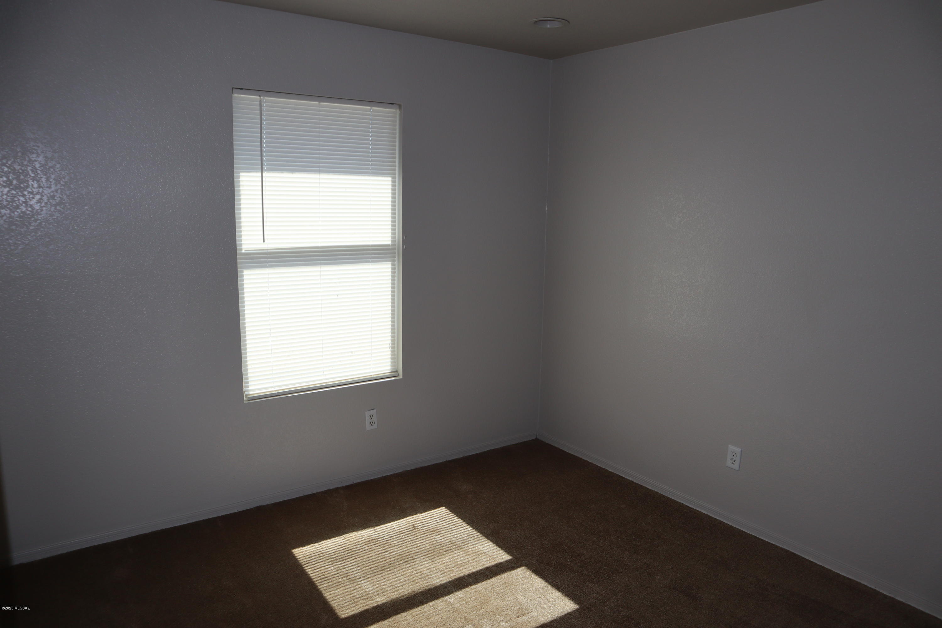 558 West Tiger Shark Road Tucson, AZ 85706 - Photo 9 of 12 Gallery Image 9