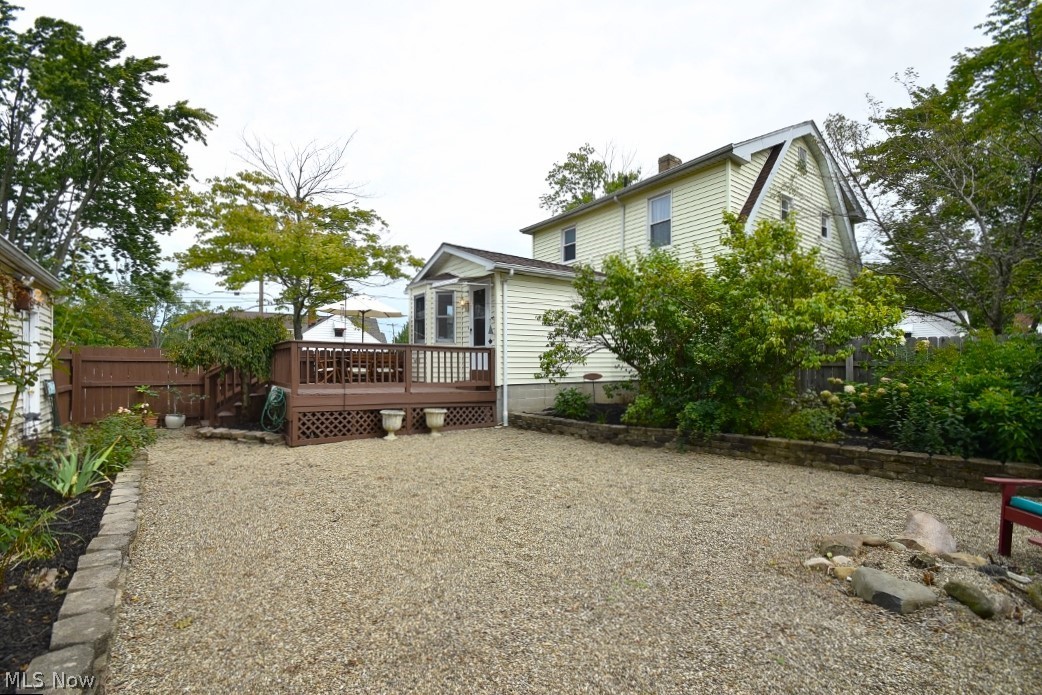 1352 Sunset Road Cleveland, OH 44124 - Photo 32 of 34