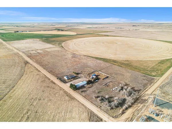 $465,000 | 901 County Road 3, Wiggins, CO 80654