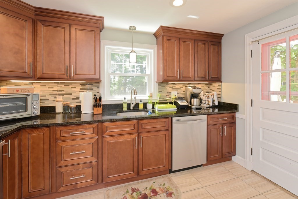 94 Ridge Street Millis, MA 02054 - Photo 3 of 34 Gallery Image 3